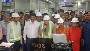 Shri Ashwini Vaishnaw, Minister of Railways, Communications and Electronics & Information Technology, inspected Howrah Maidan to Esplanade stretch of East-West Metro