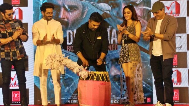 the star cast of the movie danced on the tunes of Dhaak, and rejoiced to the Pujo vibes of Bengal.