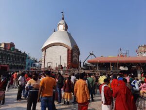 বছরের প্রথম দিনে তারাপীঠ মন্দিরে ভীড়
