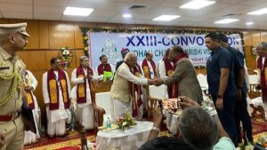 বিধানচন্দ্র কৃষি বিশ্ববিদ্যালয়ের সমাবর্তন অনুষ্ঠানের মঞ্চে বিশিষ্টরা
